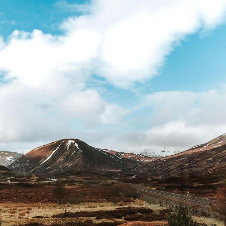 Balsporran Bed And Breakfast Dalwhinnie Esterno foto